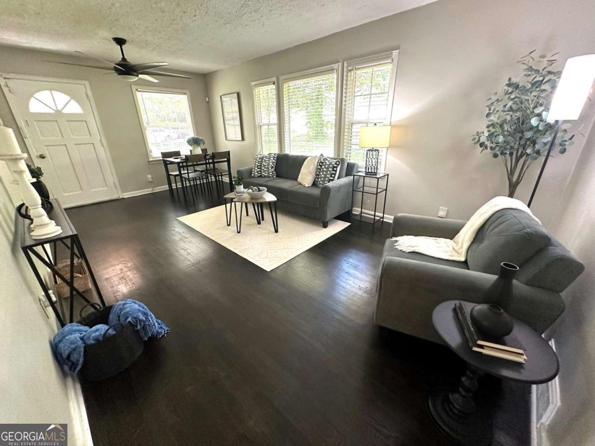 1900 Meadow Lane # 1900 Property Photo 12