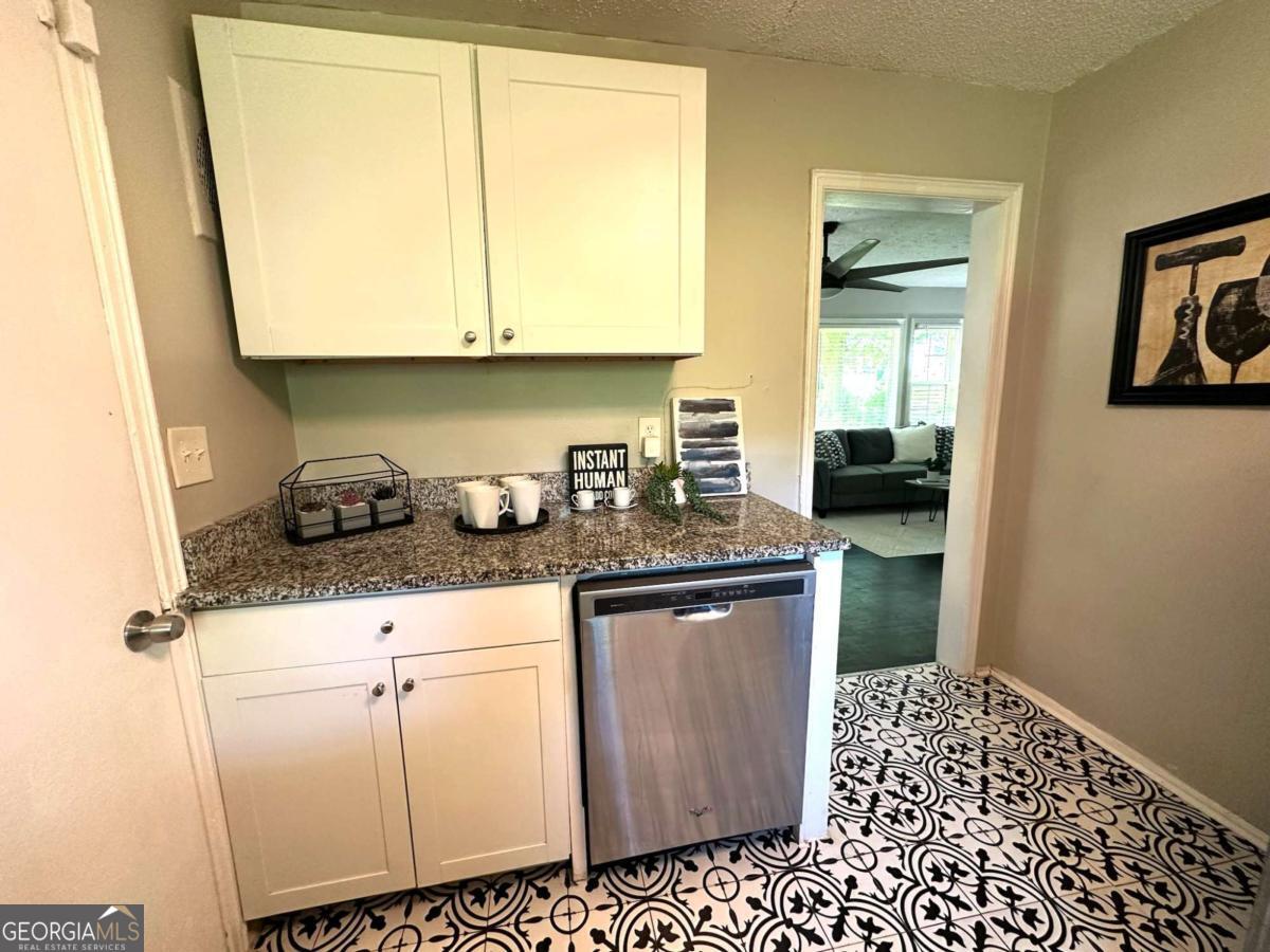 1900 Meadow Lane # 1900 Property Photo 16
