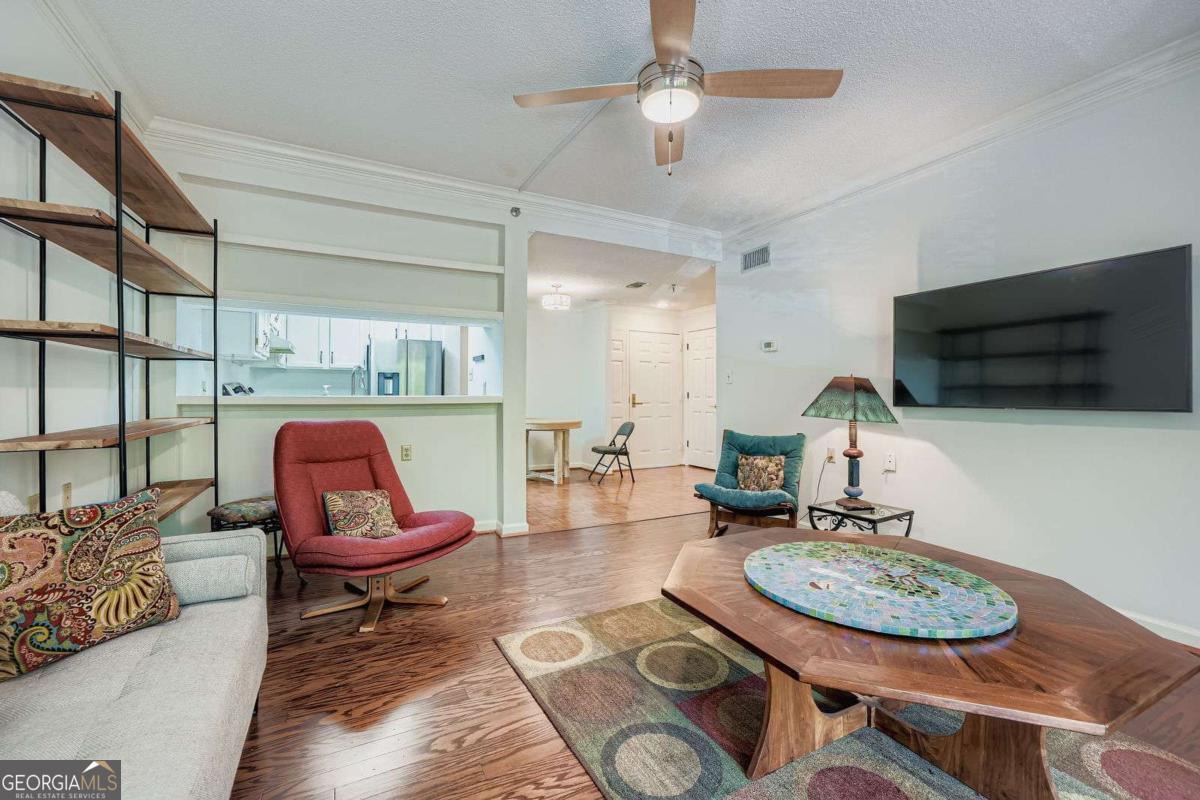 1800 Clairmont Lake # A325 Property Photo 4