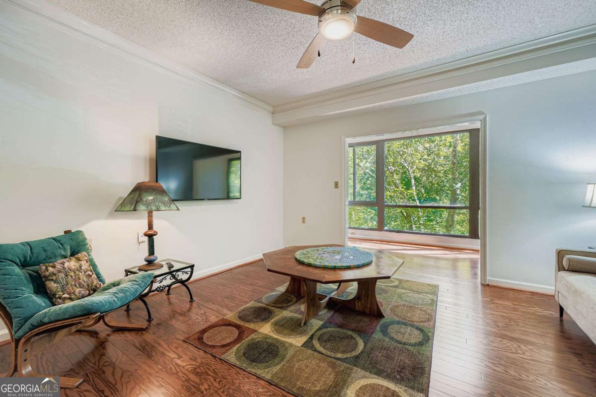 1800 Clairmont Lake # A325 Property Photo 5