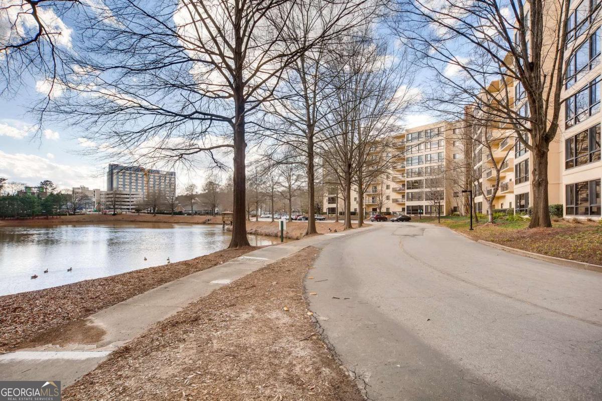 1800 Clairmont Lake # A325 Property Photo 42