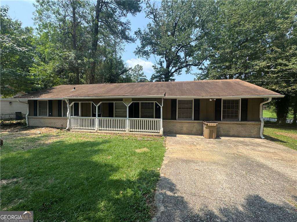8497 Stonewall Jackson Drive Property Photo 1