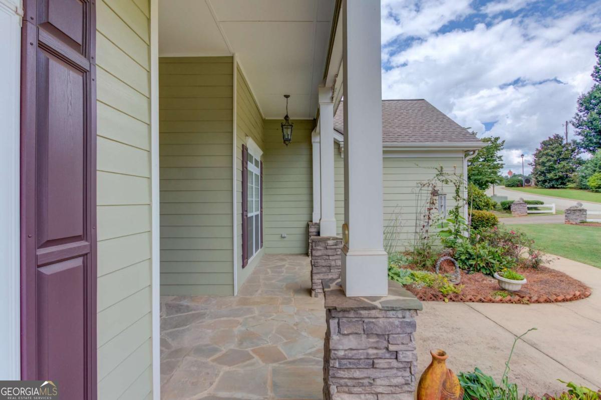 42 Dumar Lane Property Photo 8