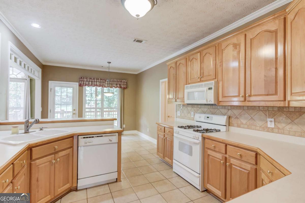 42 Dumar Lane Property Photo 23