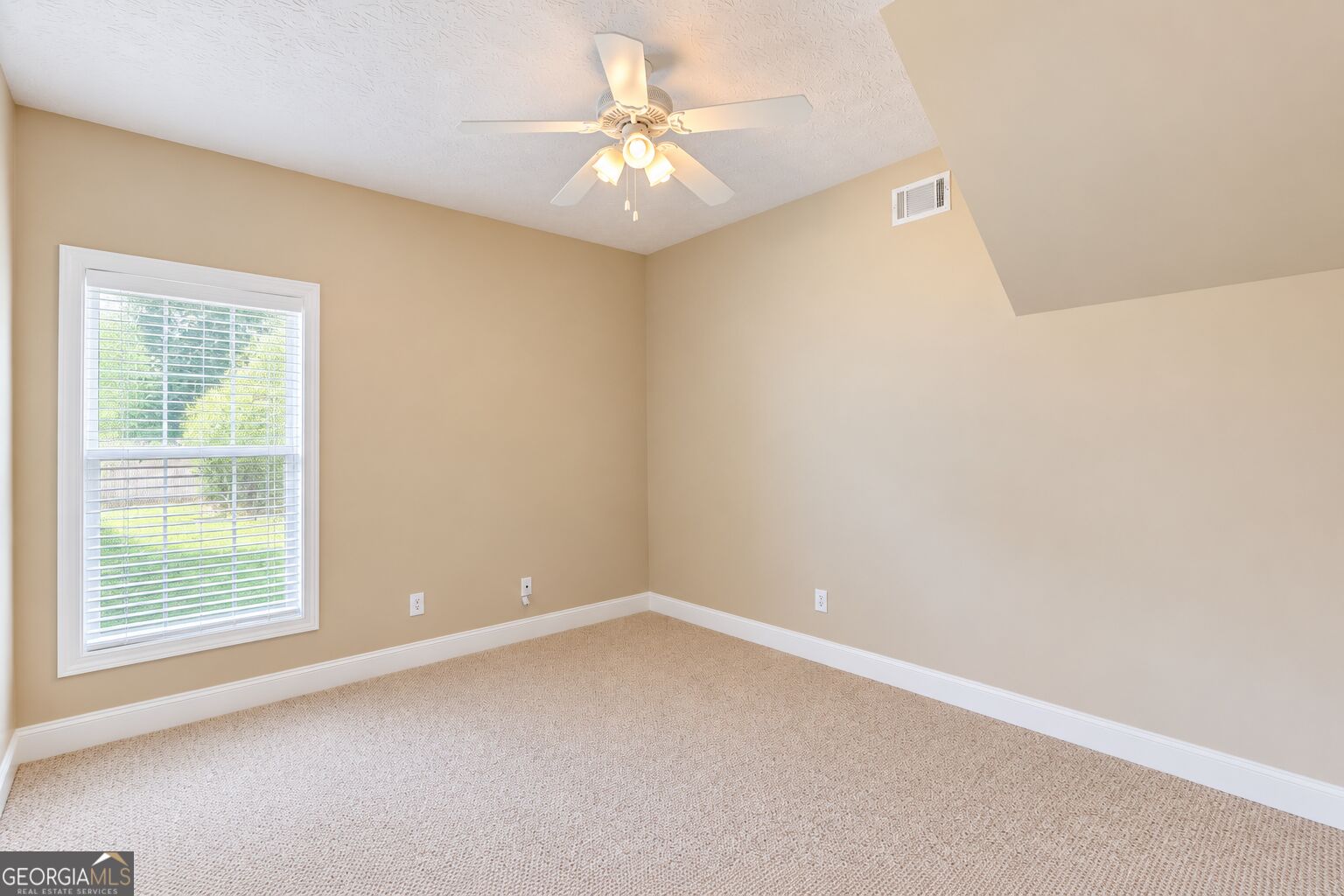 42 Dumar Lane Property Photo 29