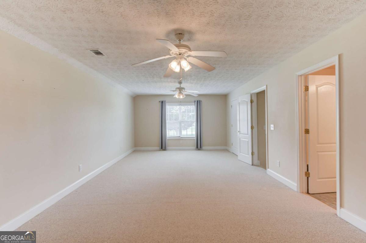 42 Dumar Lane Property Photo 36
