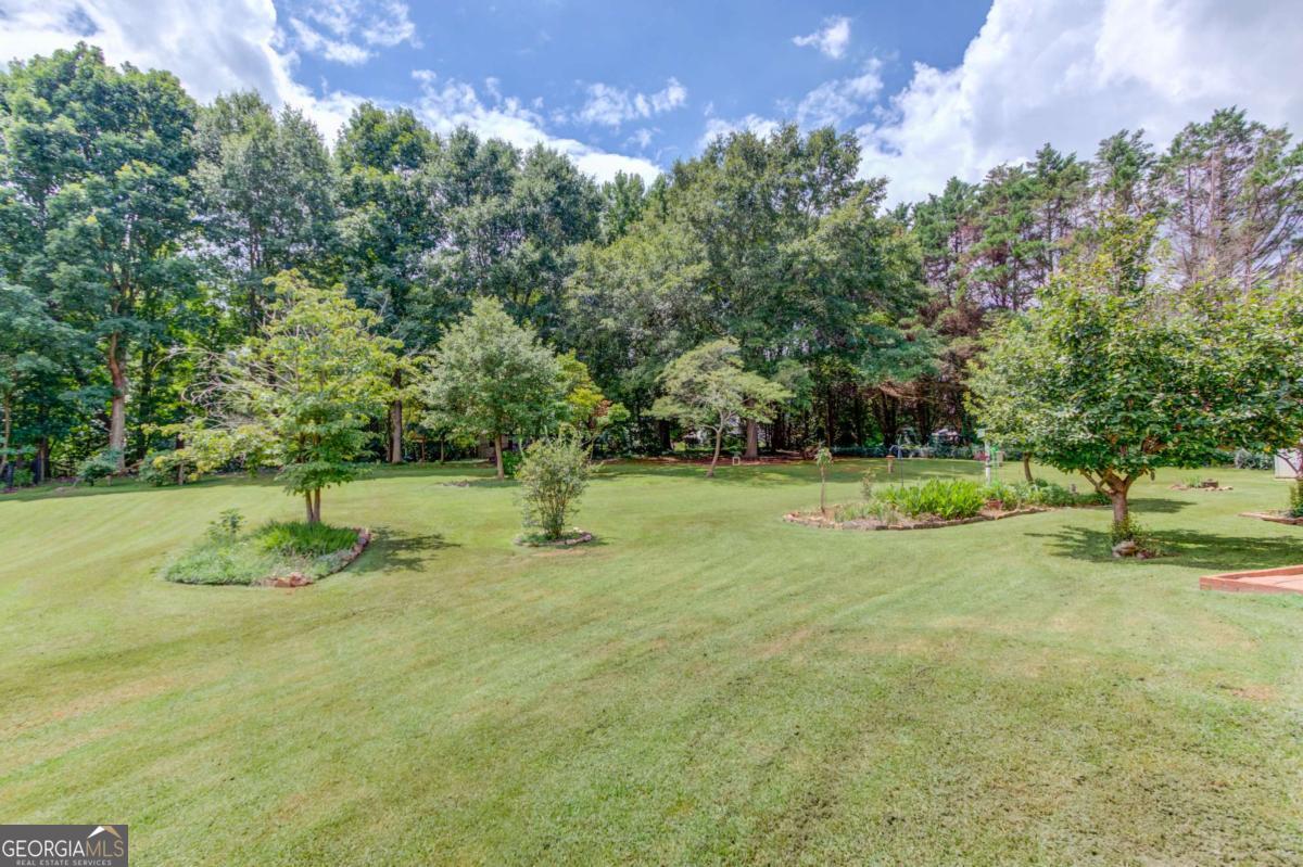 42 Dumar Lane Property Photo 48
