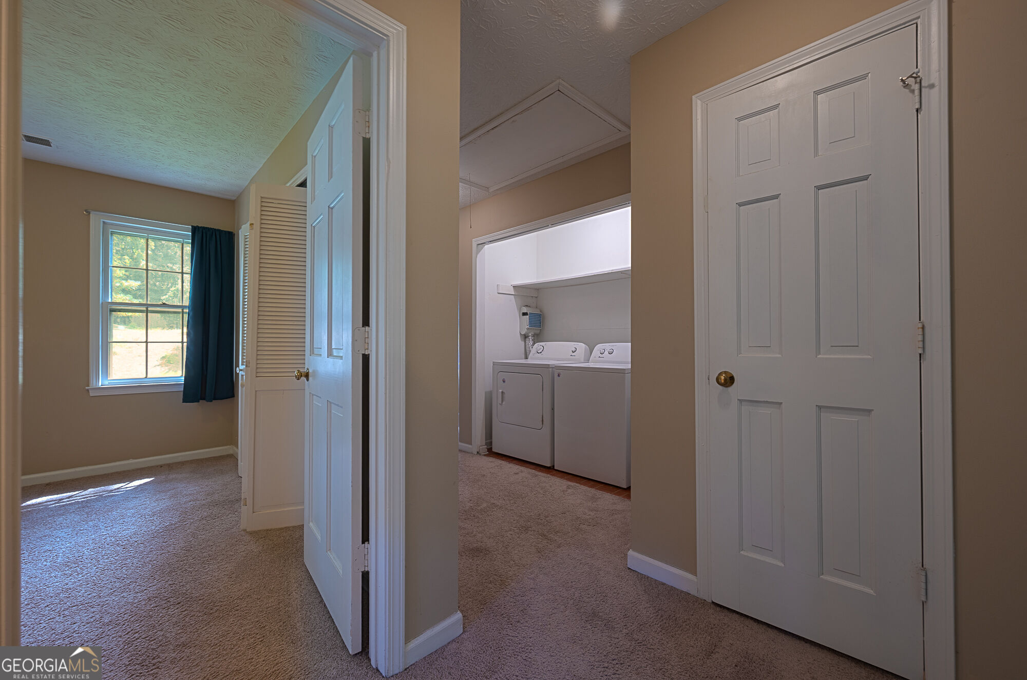 26 Flint Ridge Drive Se Property Photo 9