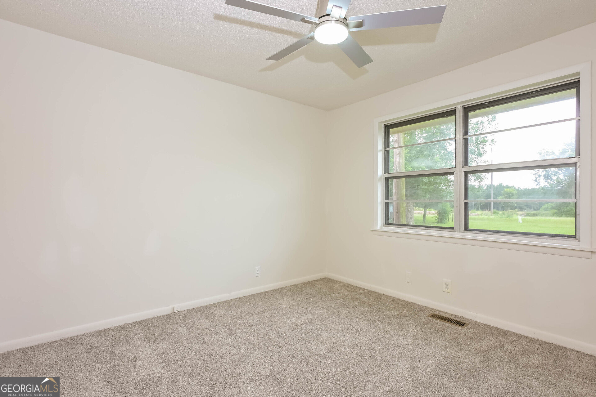 763 Oak Avenue Property Photo 11