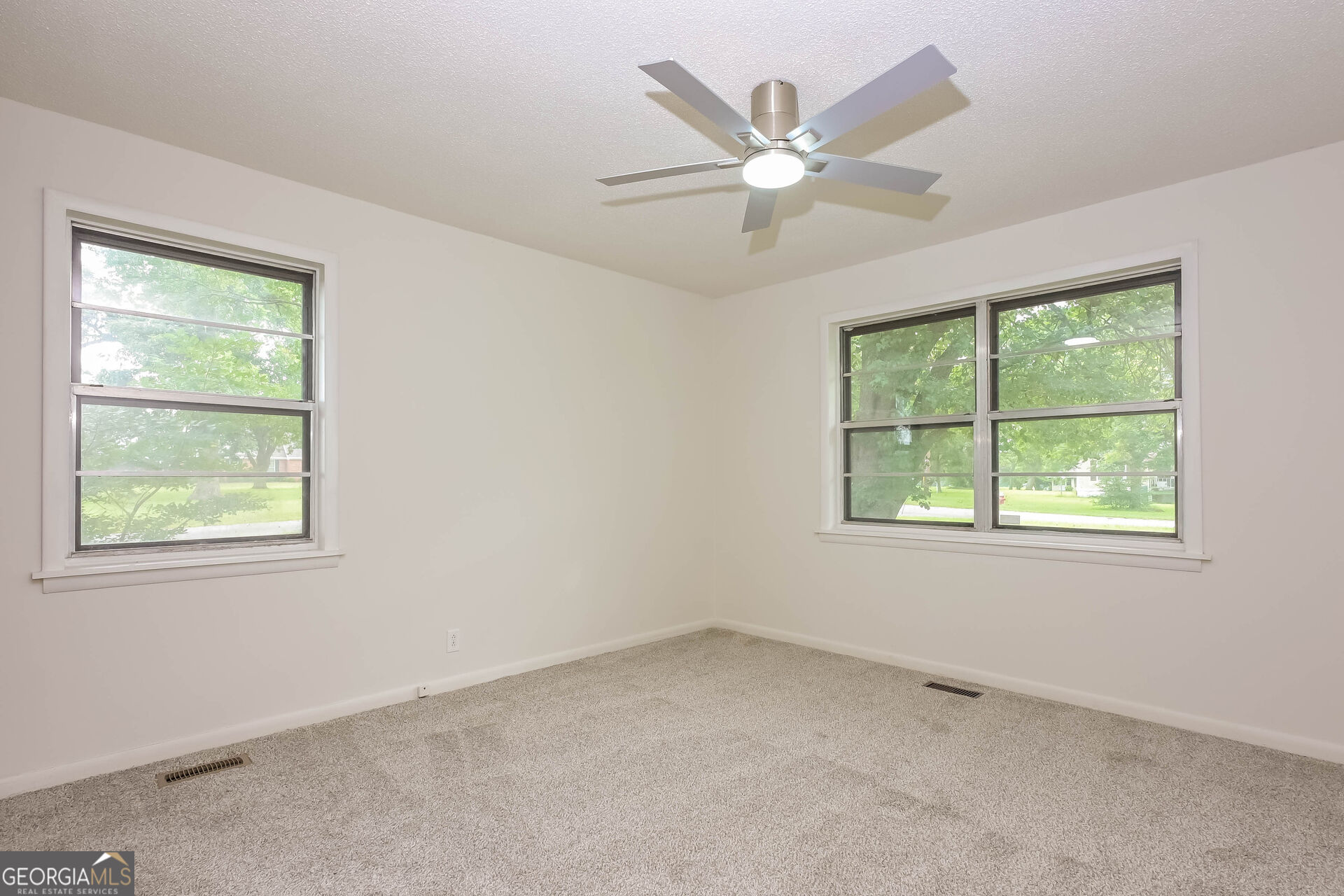 763 Oak Avenue Property Photo 12