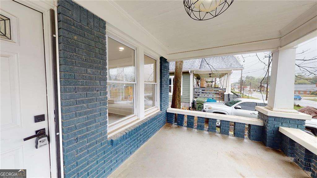 1425 Boulevard Se Property Photo 7