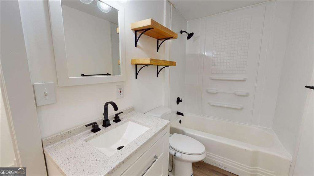 1425 Boulevard Se Property Photo 15