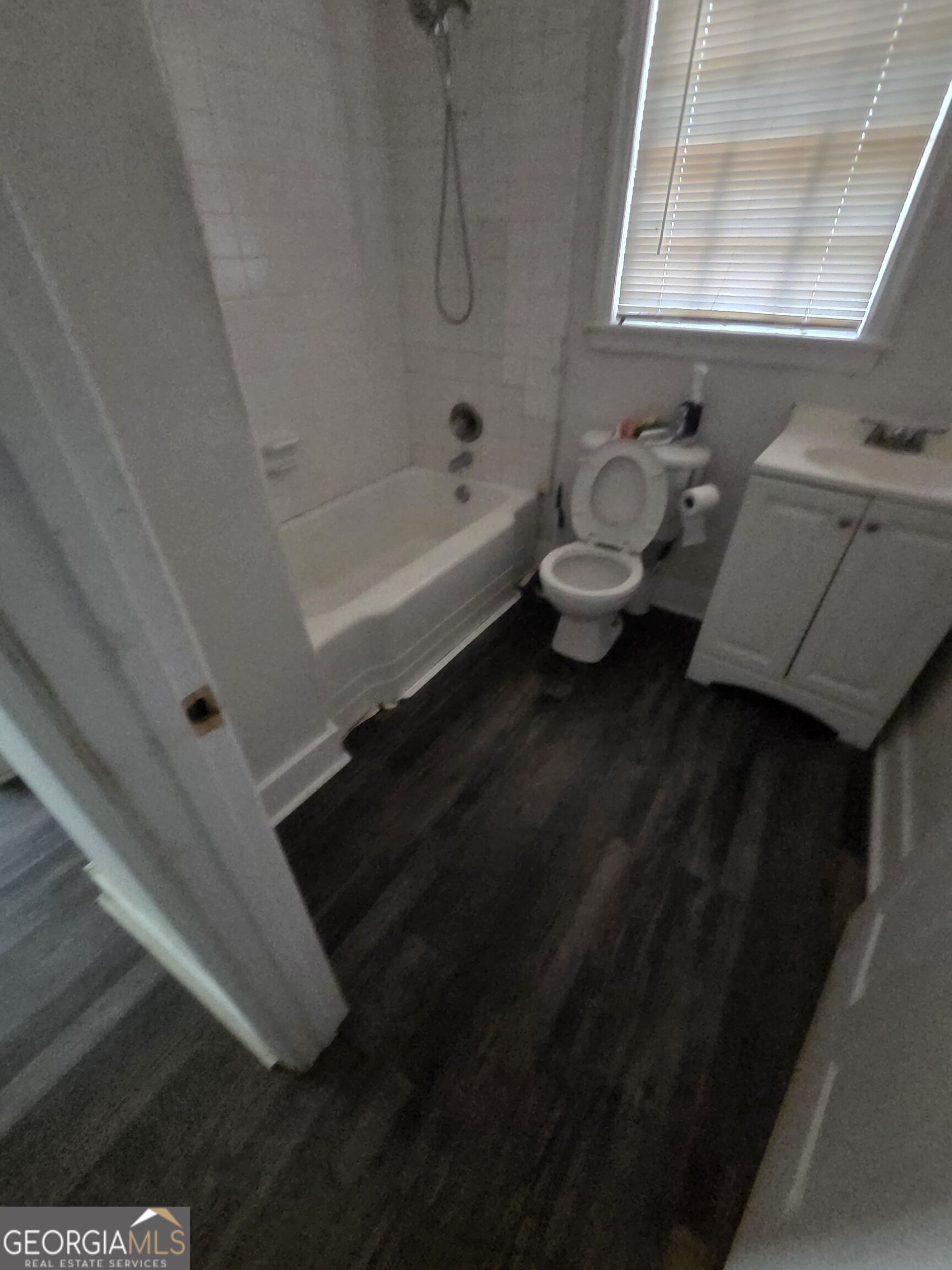 936 Calvin Avenue Property Photo 16
