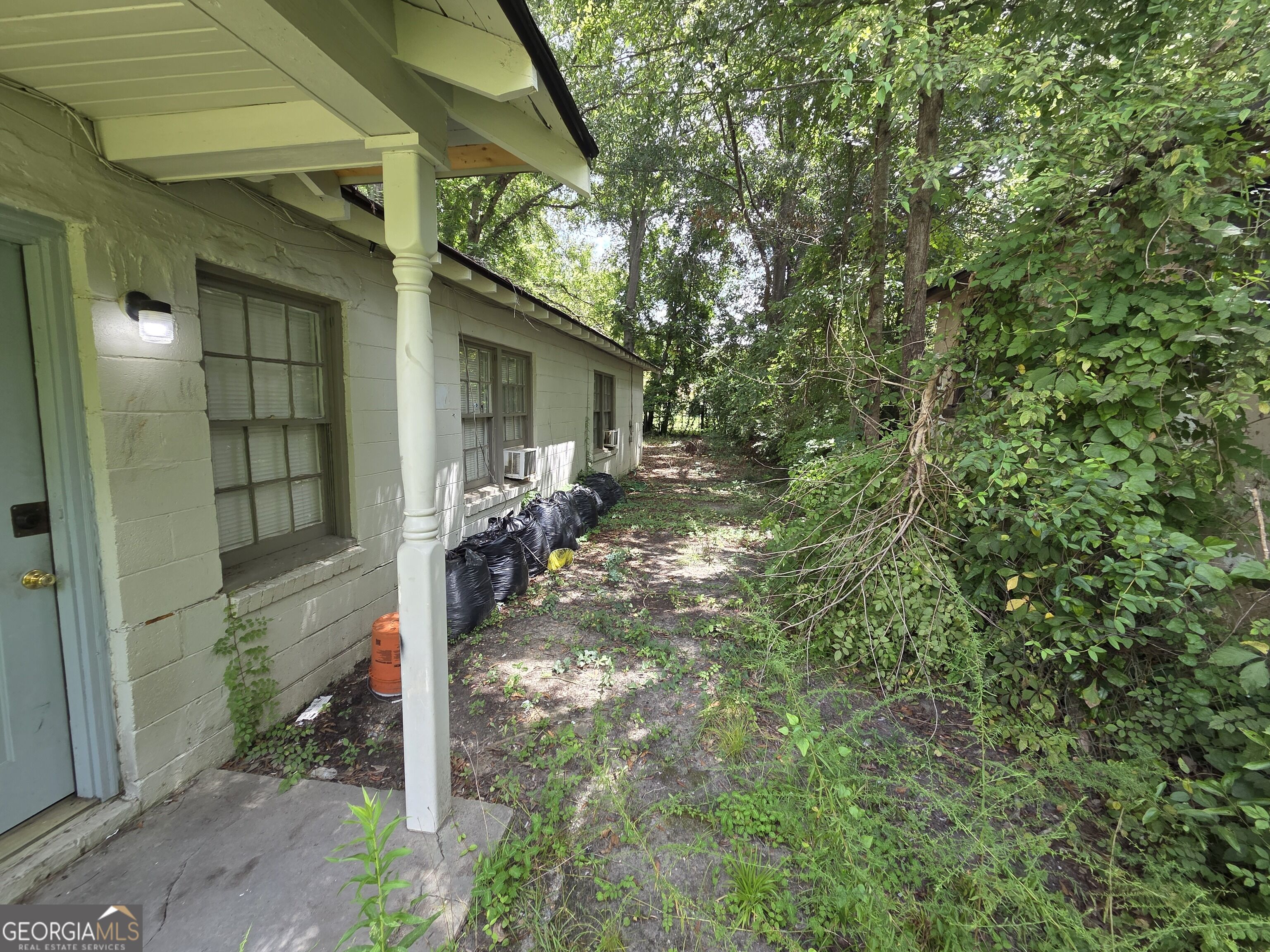 936 Calvin Avenue Property Photo 34