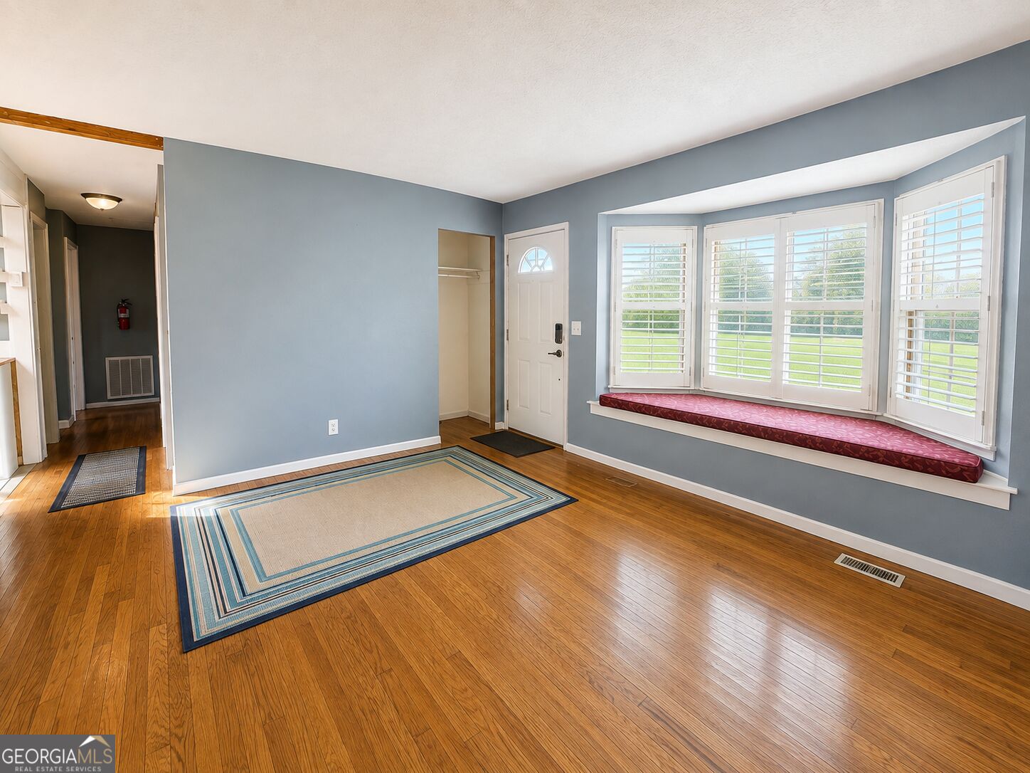 301 Sharon Drive Property Photo 4