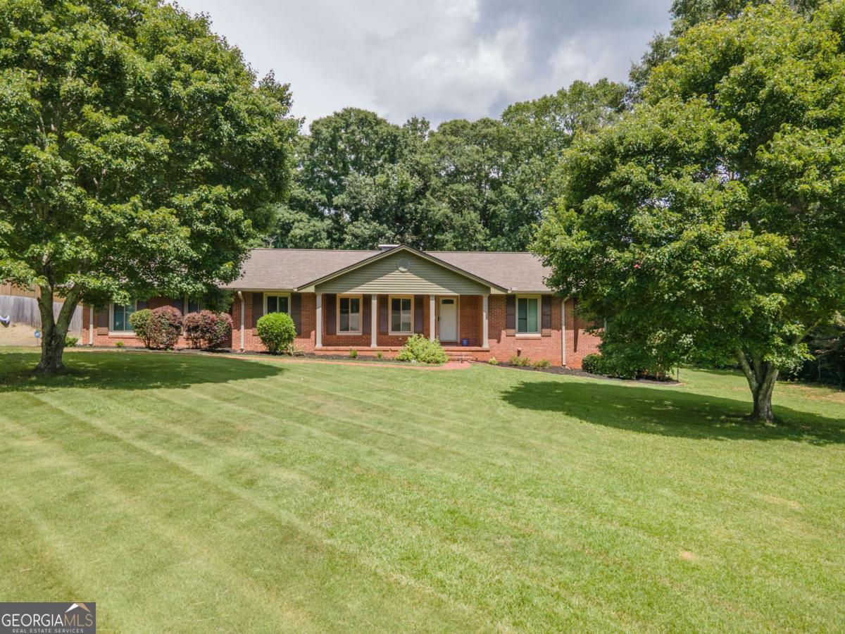 650 Azalea Drive Property Photo 2
