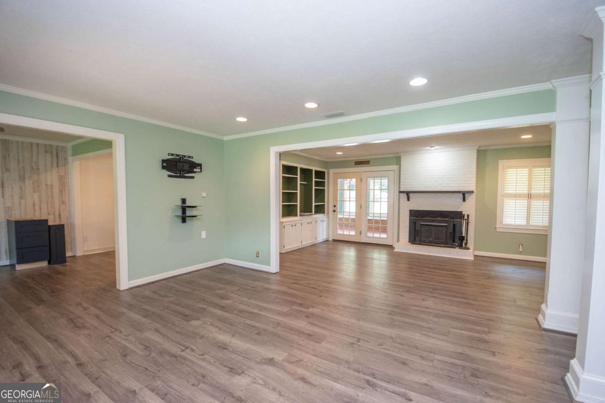 650 Azalea Drive Property Photo 10