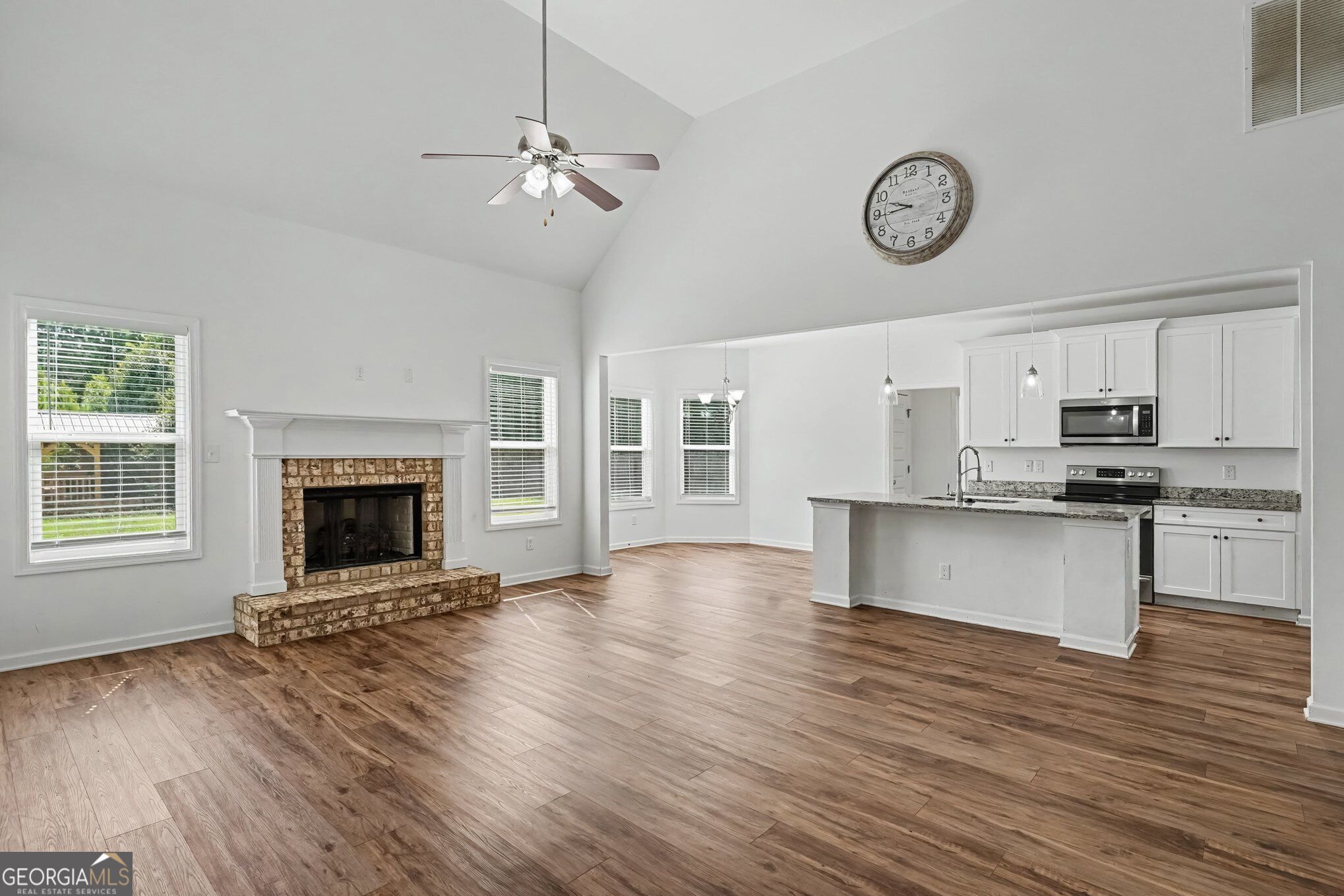 1108 Birchwood Drive Property Photo 7
