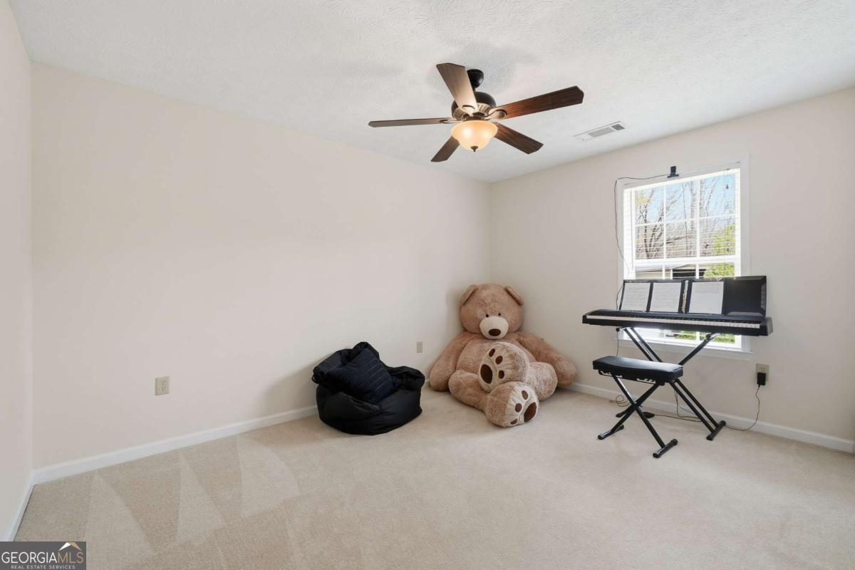 134 Nicholson Lane Property Photo 34