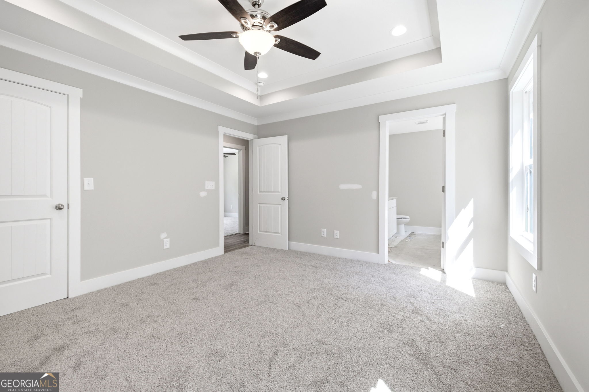 284 Stonington Drive Property Photo 17