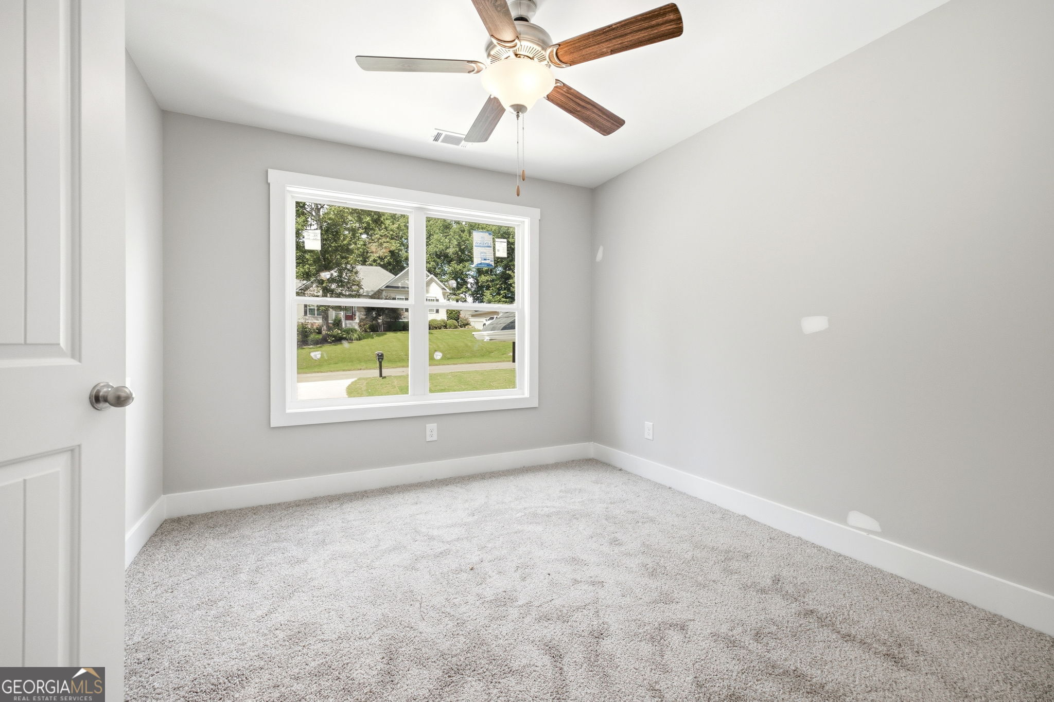 284 Stonington Drive Property Photo 21