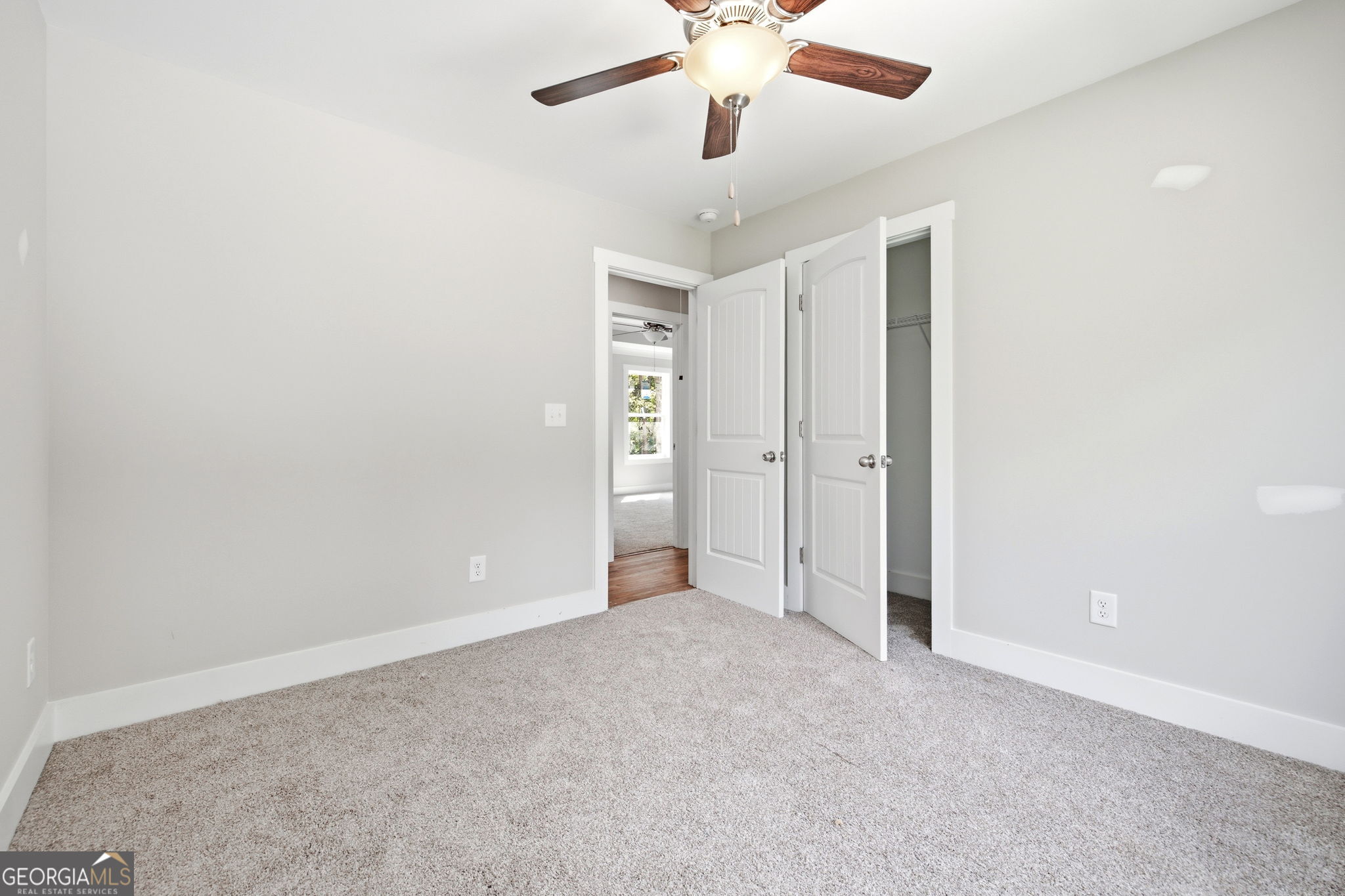 284 Stonington Drive Property Photo 22