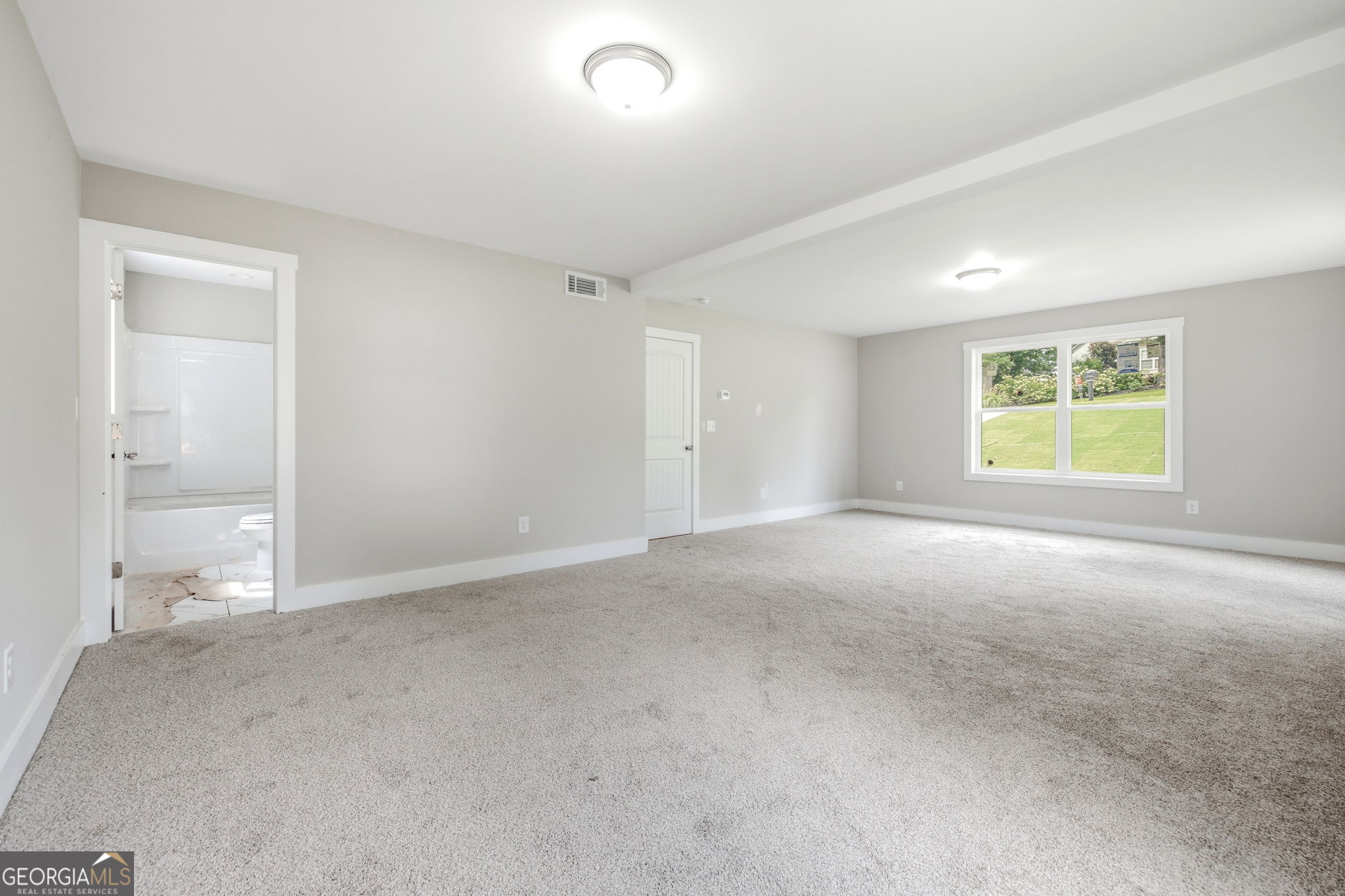 284 Stonington Drive Property Photo 28