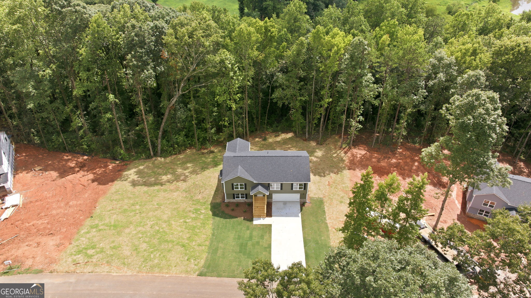 284 Stonington Drive Property Photo 35
