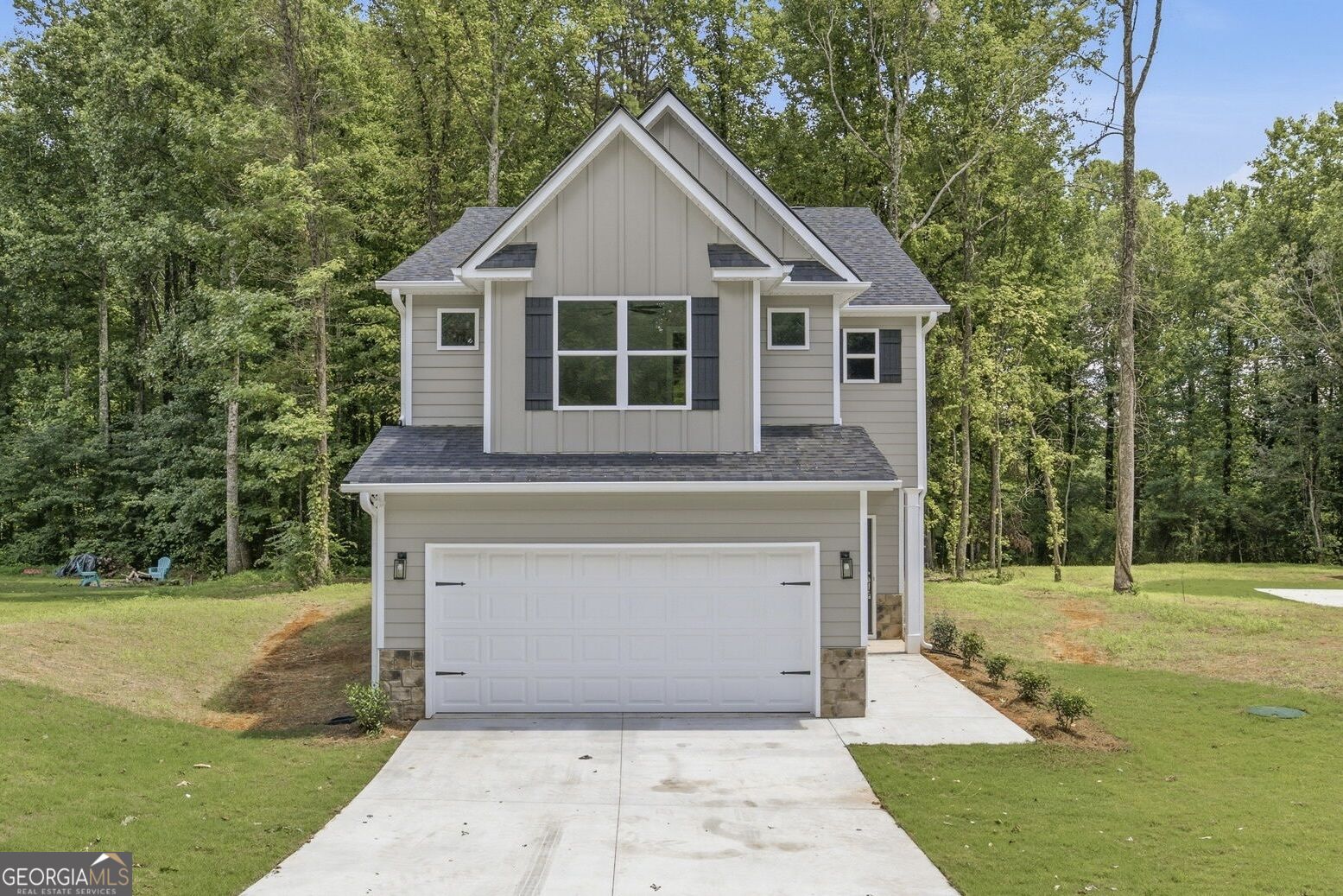 318 Stonington Drive Property Photo 1