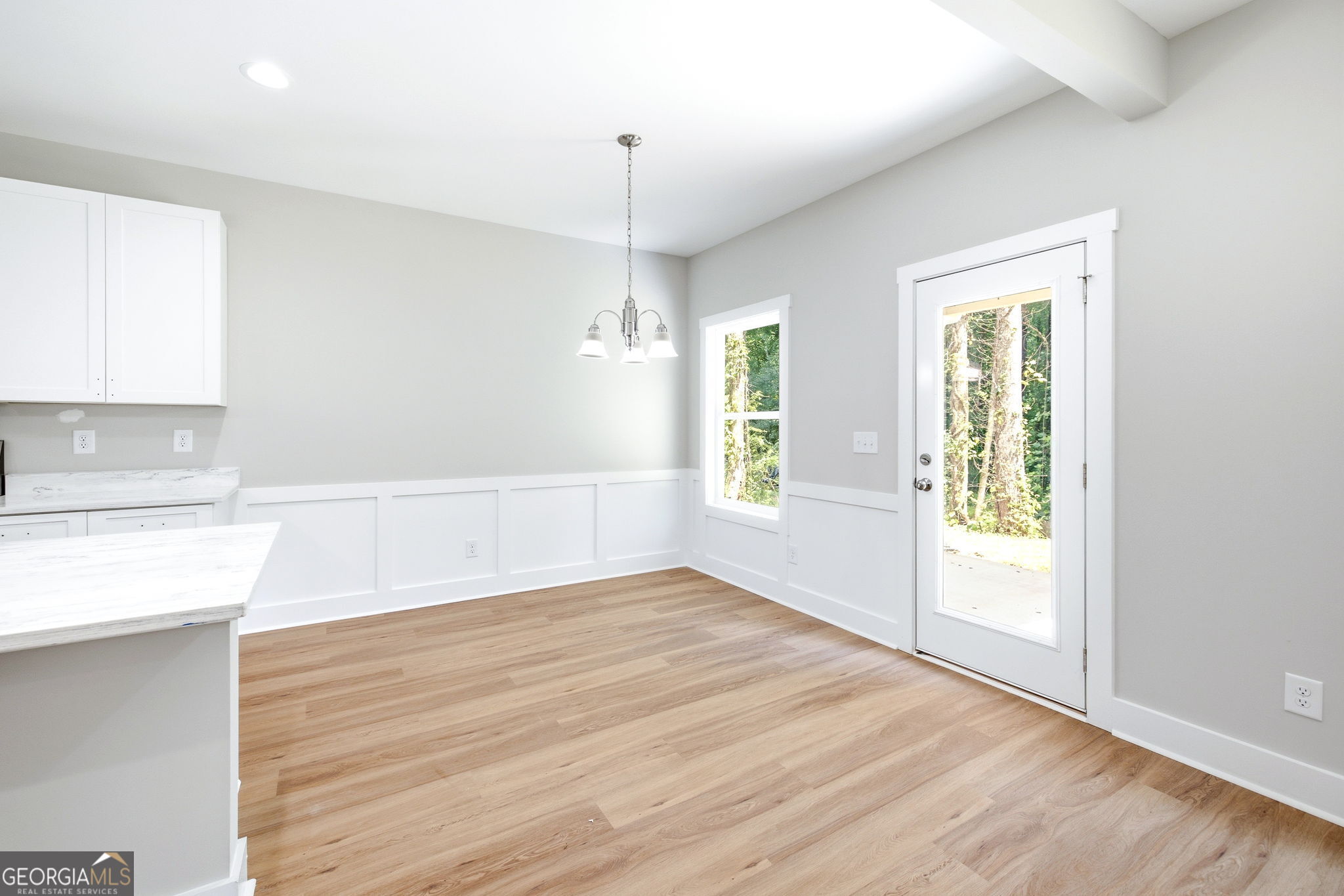 318 Stonington Drive Property Photo 9