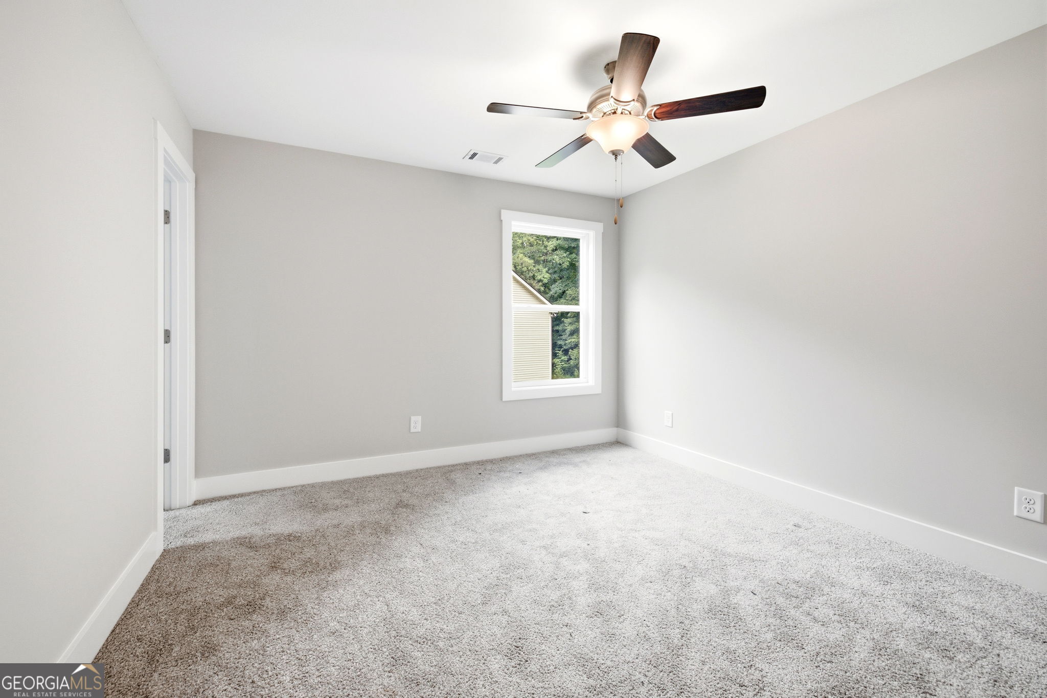 318 Stonington Drive Property Photo 29