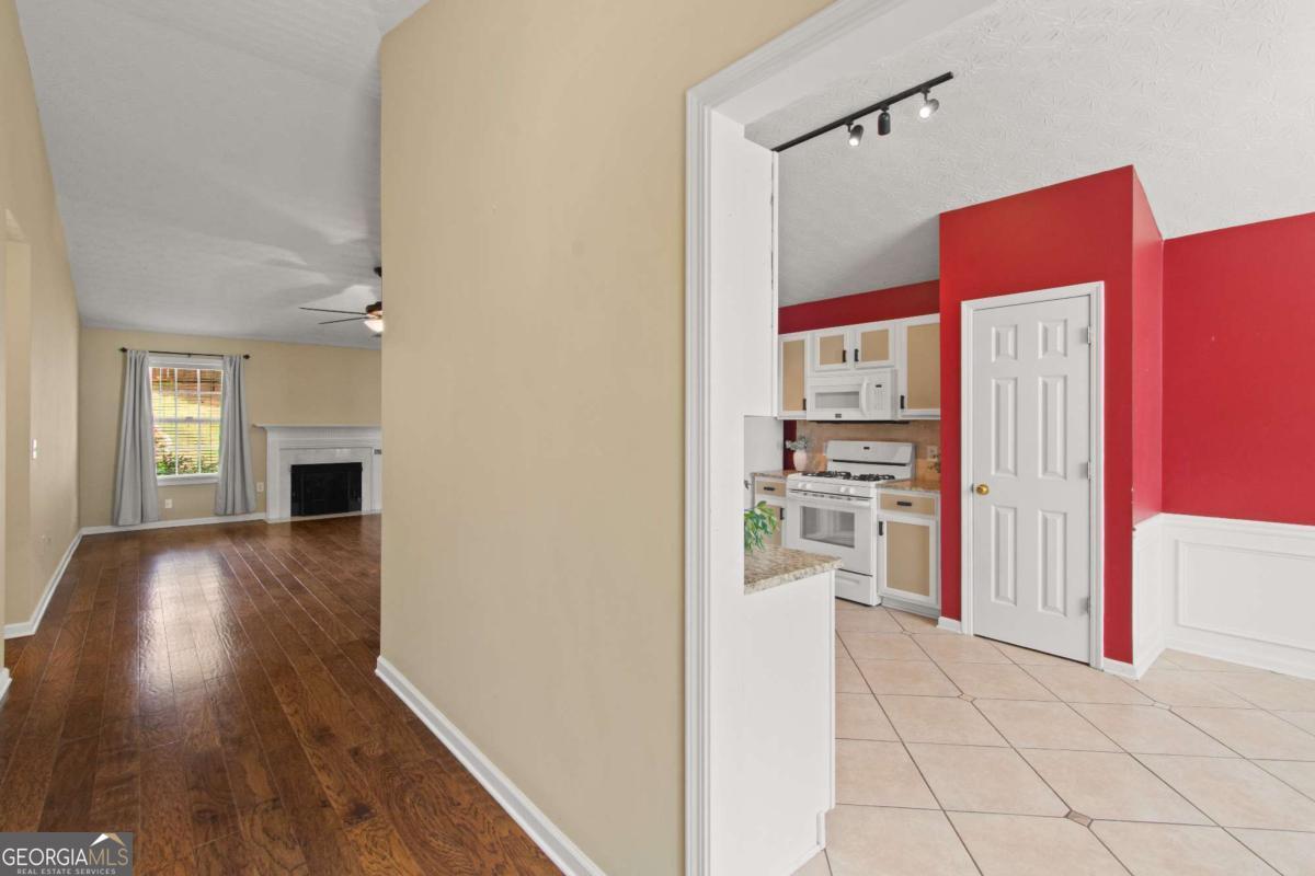 16 Ridge Water Lane Property Photo 6