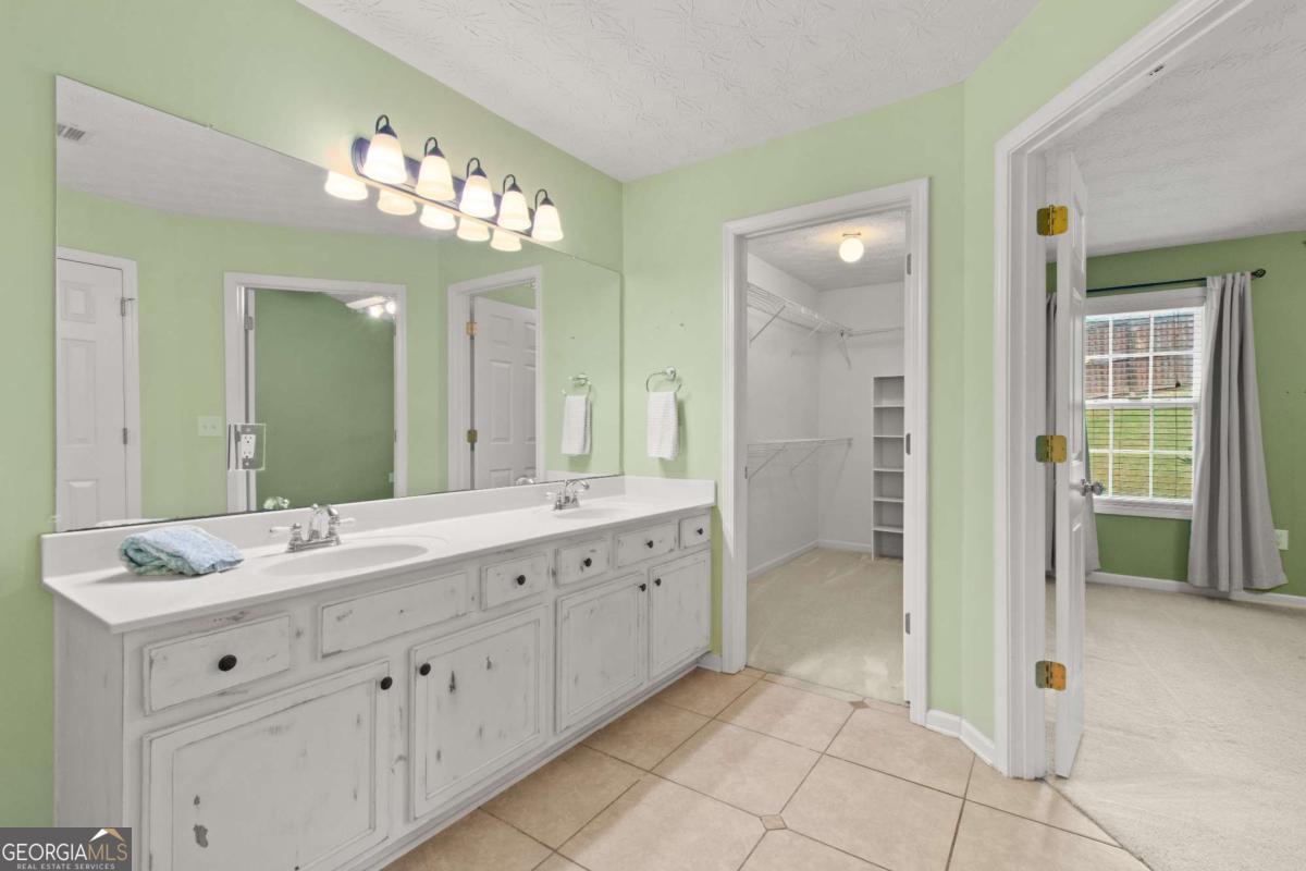 16 Ridge Water Lane Property Photo 24