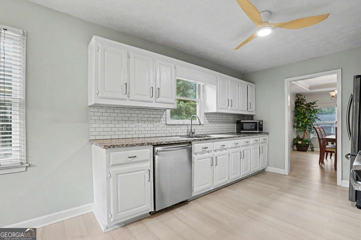 5643 Pipsissewa Drive Property Photo 13