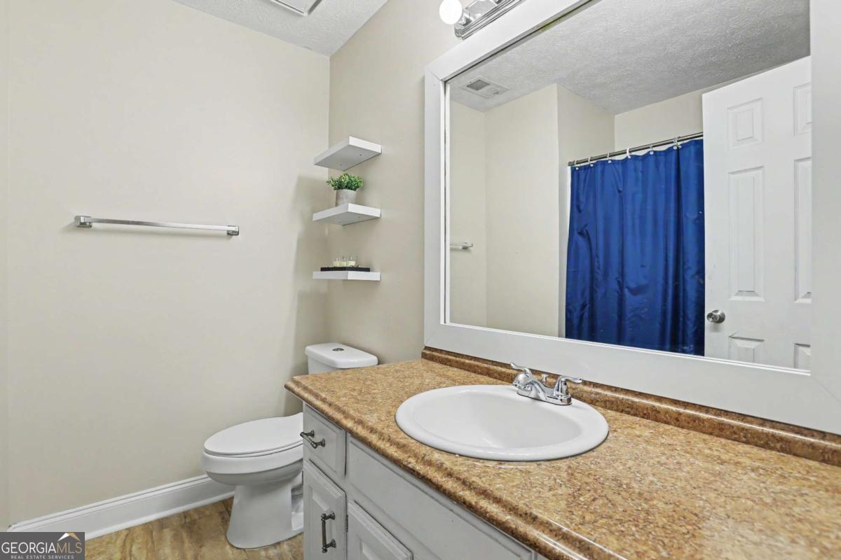 5643 Pipsissewa Drive Property Photo 24