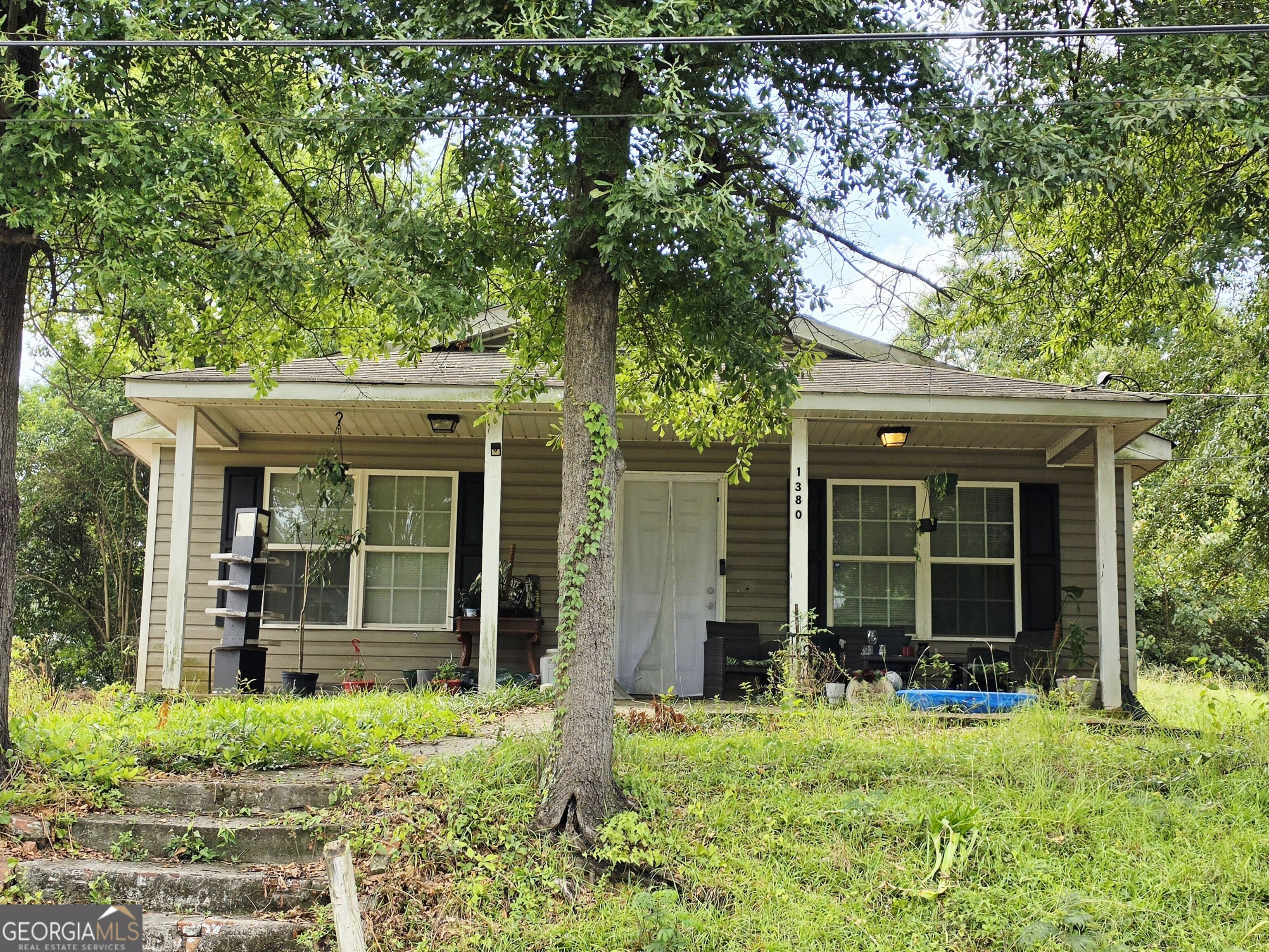1380 Duncan Avenue Property Photo 1