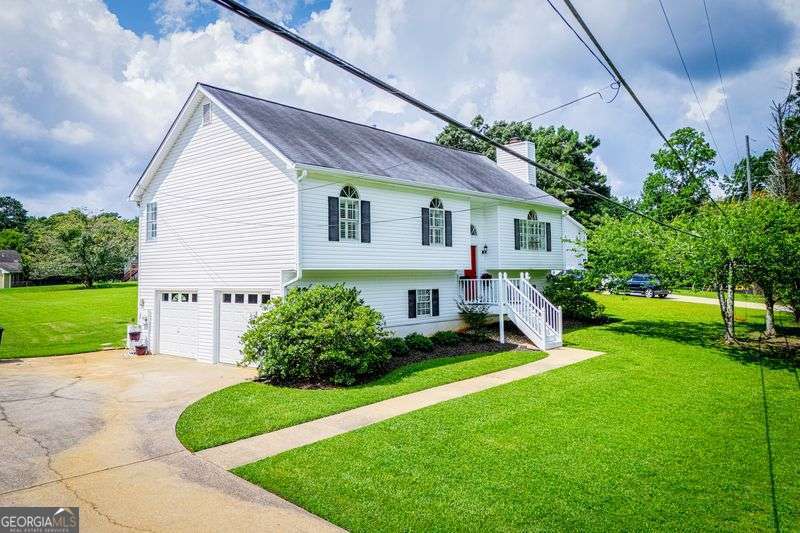 4265 E Chapel Hill Road Property Photo 5