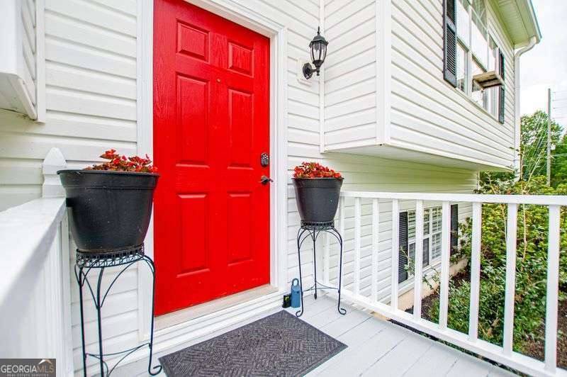 4265 E Chapel Hill Road Property Photo 8