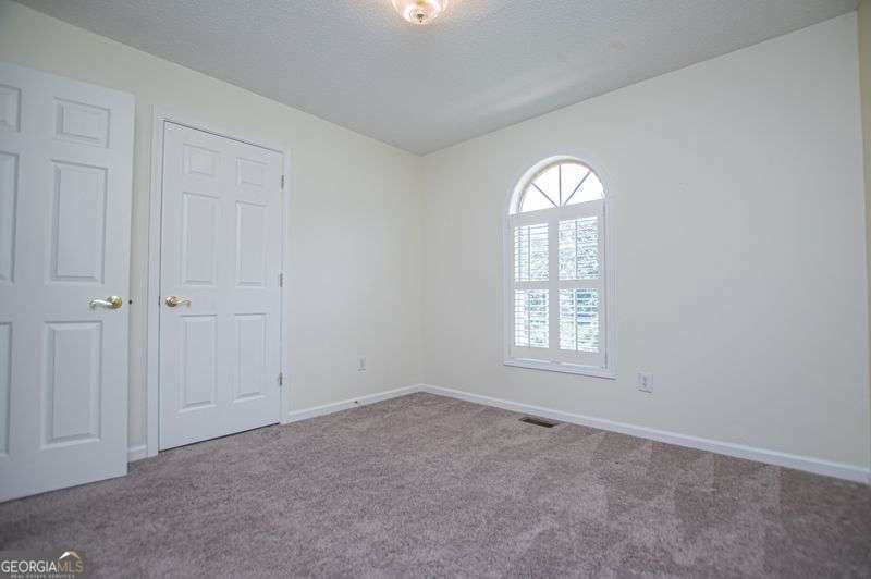 4265 E Chapel Hill Road Property Photo 41