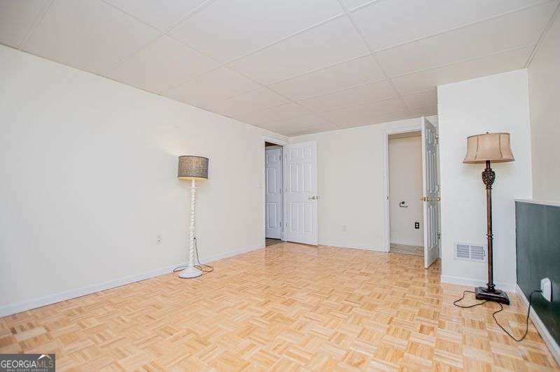 4265 E Chapel Hill Road Property Photo 50