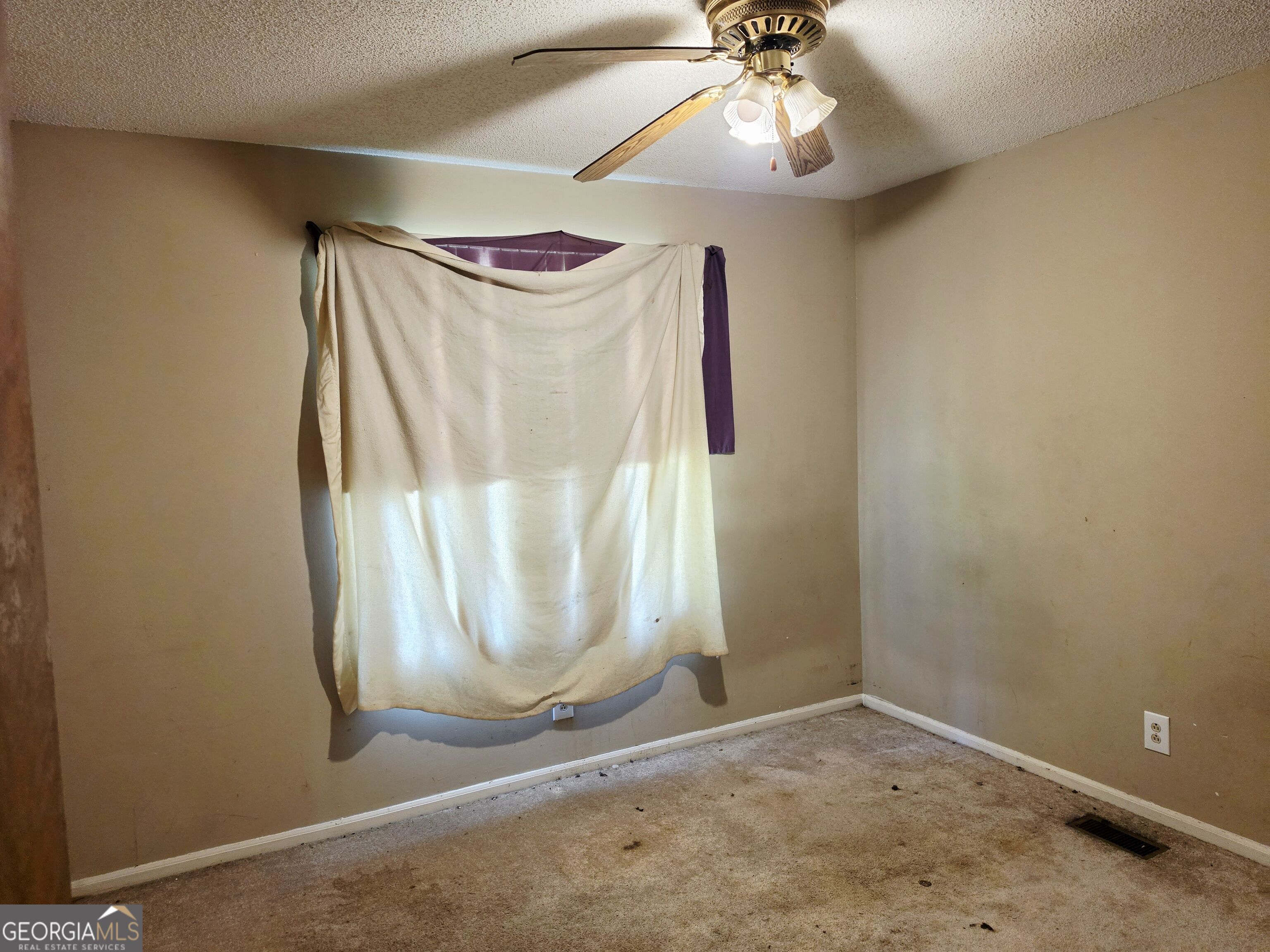 601 Friar Tuck Lane Property Photo 4