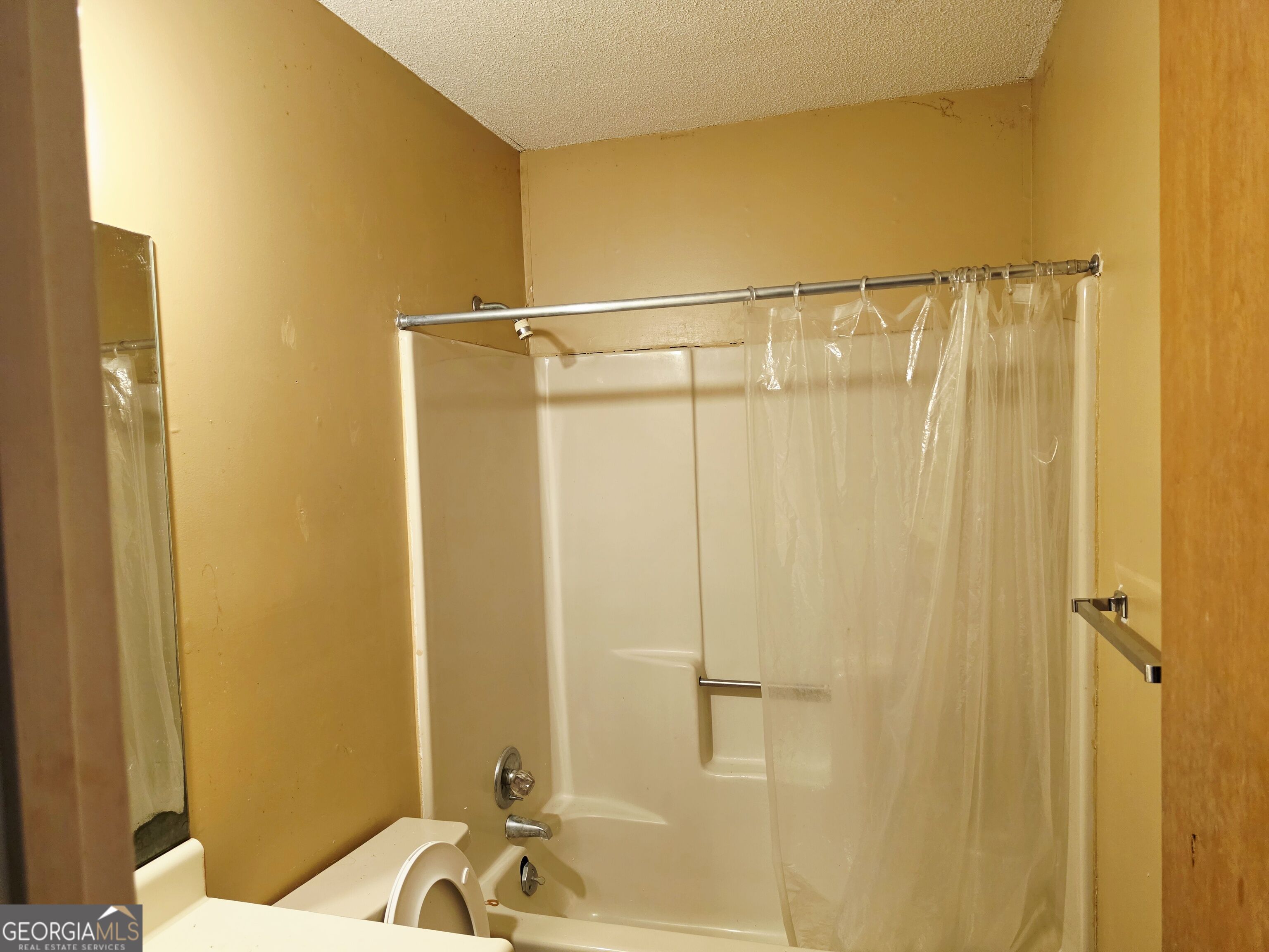 601 Friar Tuck Lane Property Photo 5