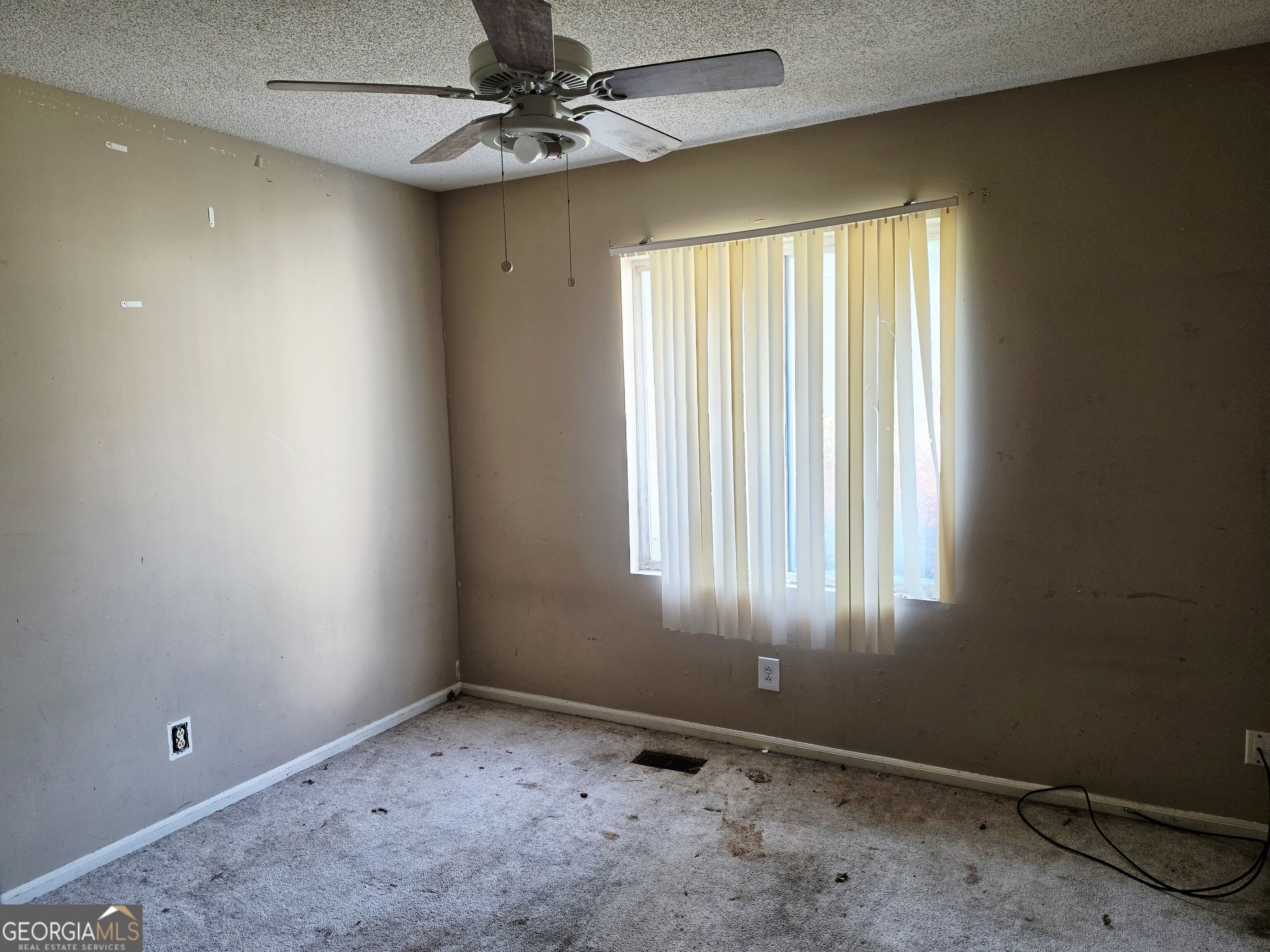 601 Friar Tuck Lane Property Photo 6