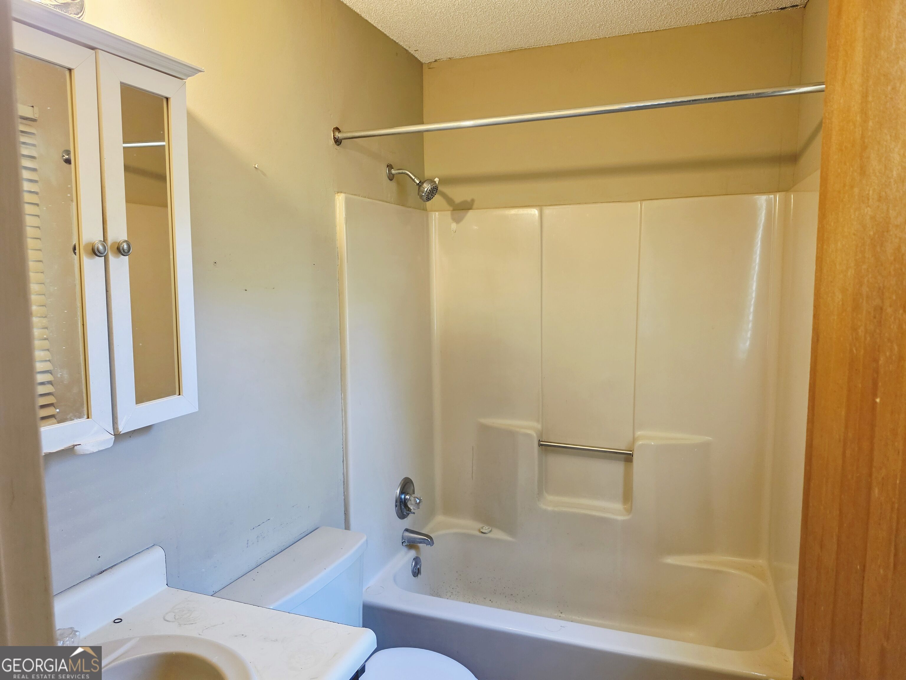 601 Friar Tuck Lane Property Photo 8