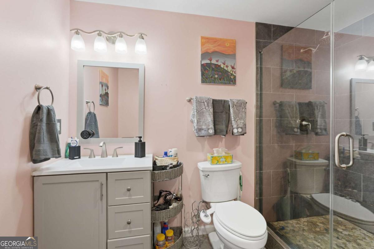 214 Glenbrook Lane Property Photo 39