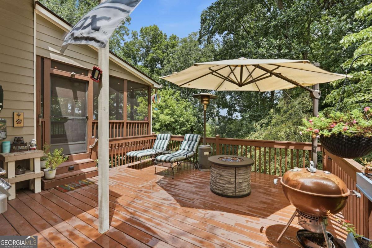 214 Glenbrook Lane Property Photo 45