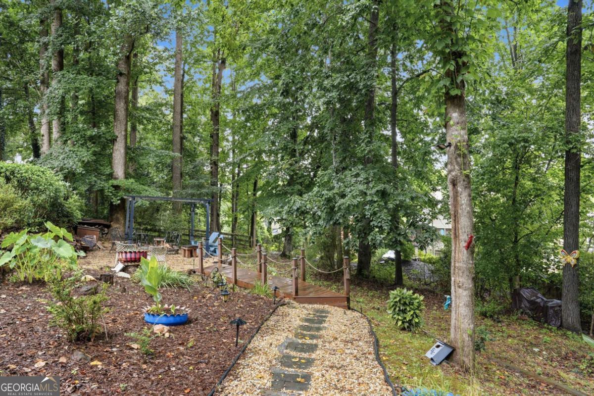 214 Glenbrook Lane Property Photo 49