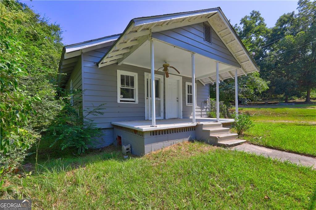 120 Caraker Avenue Property Photo 1