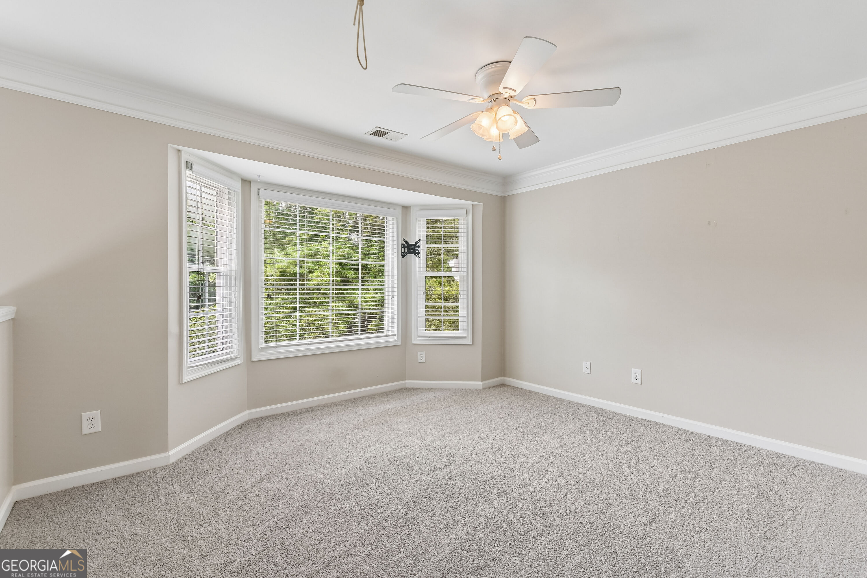 203 Valley Crossing Property Photo 9