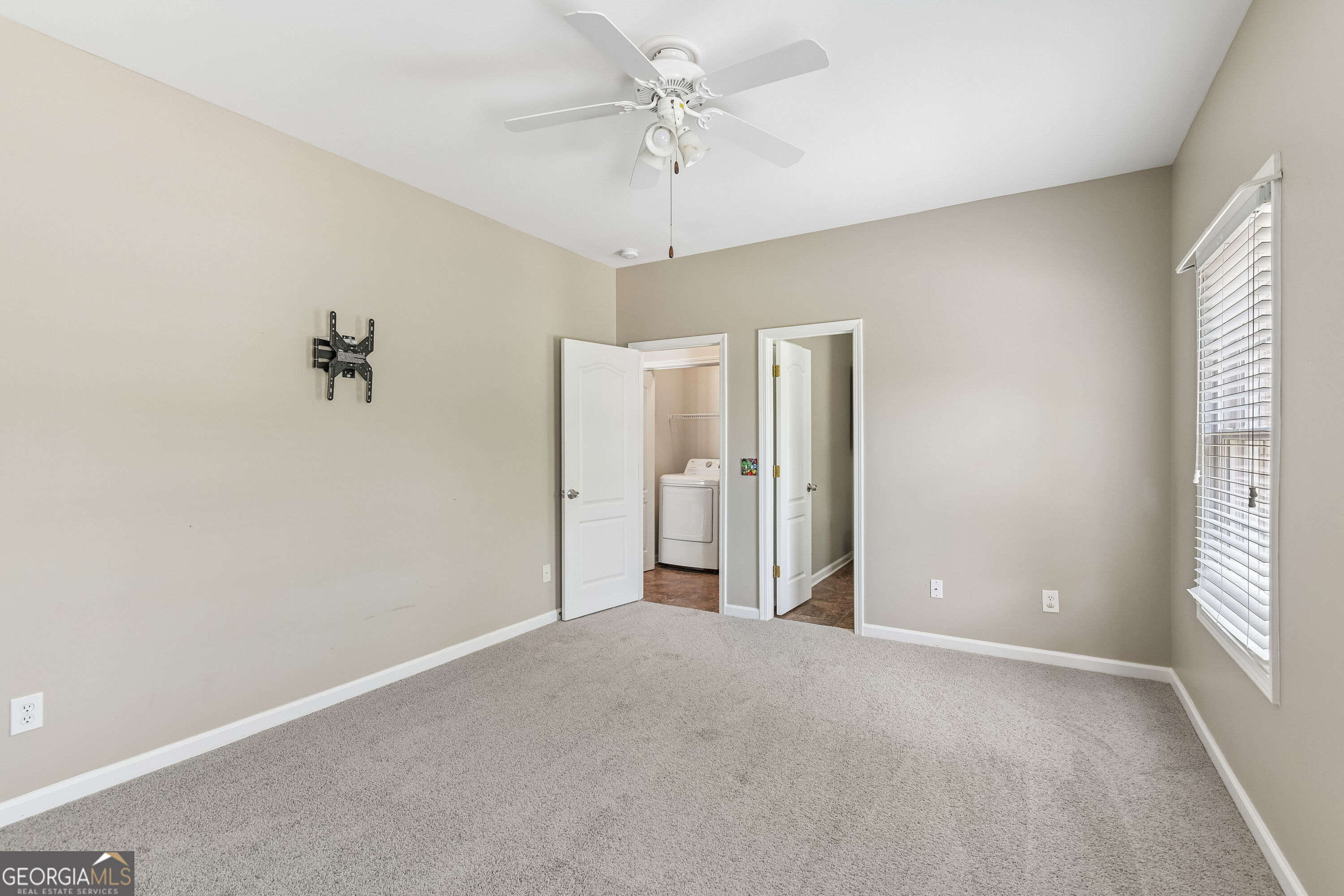 203 Valley Crossing Property Photo 18